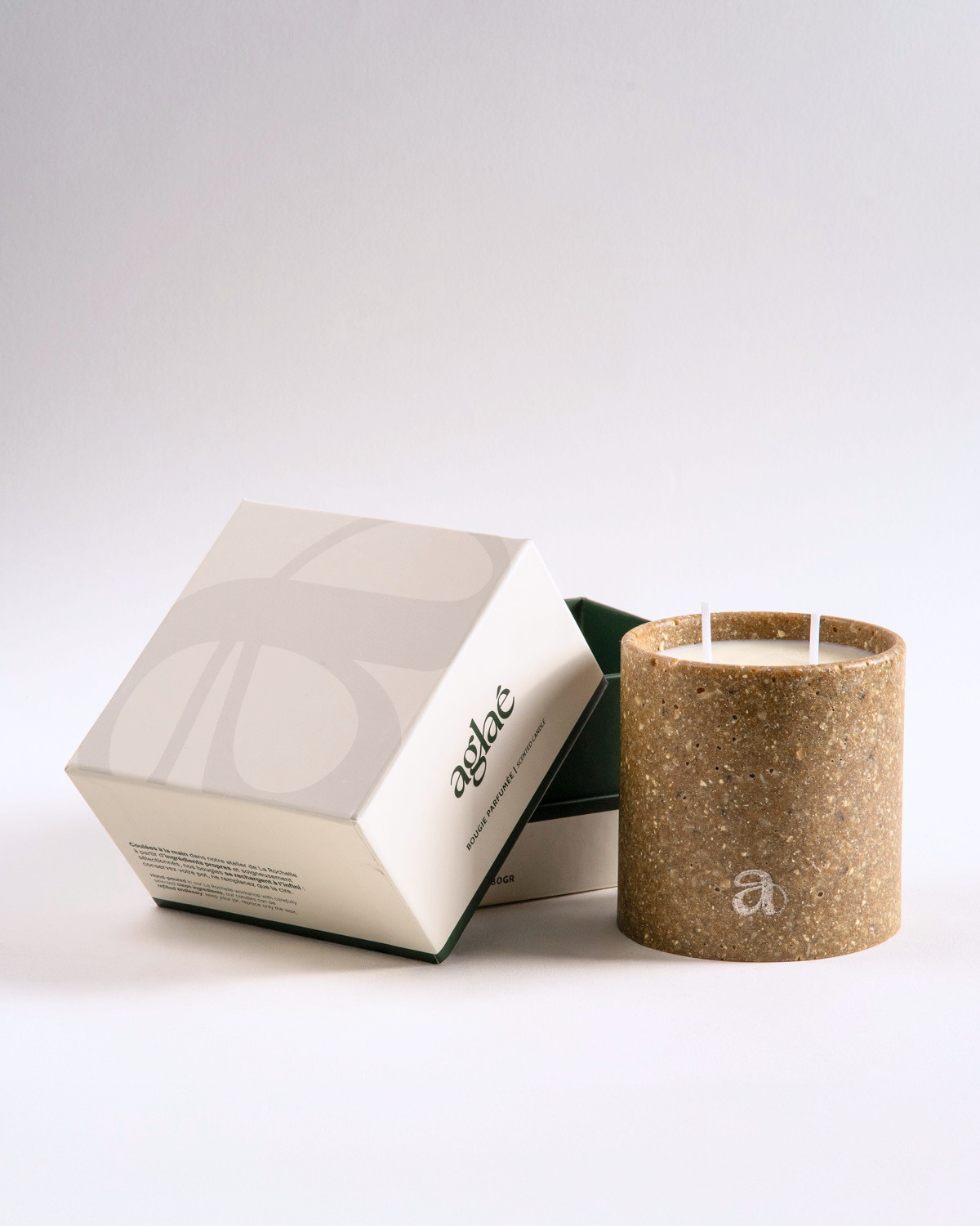 moyenne bougie double mèche et cire végétale la rochelaise de 280gr