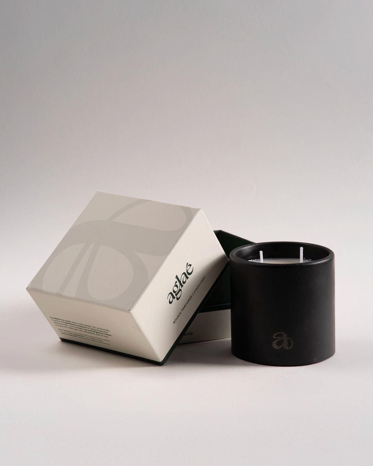 Oud Wood Candle 
